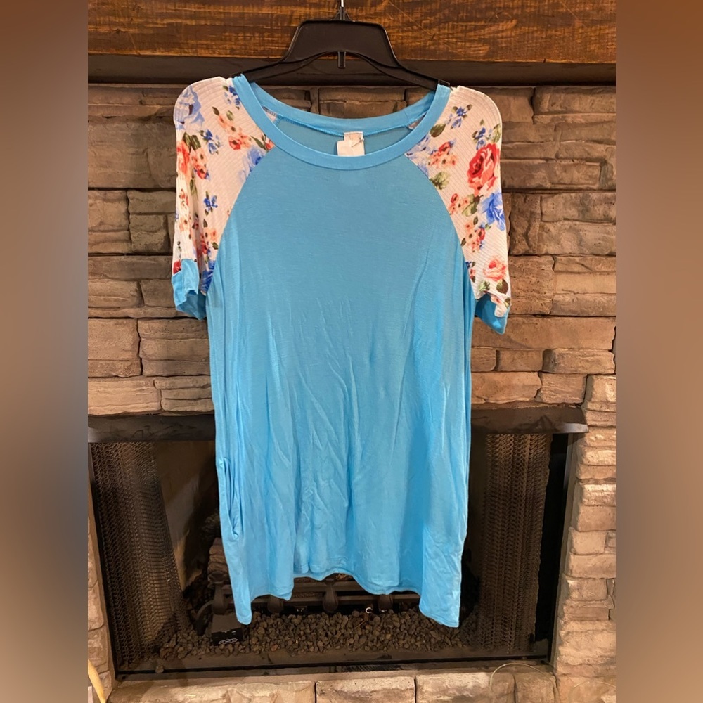 NWOT Lilypad‎ boutique brand blouse with pockets